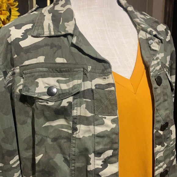 XL camo jacket - Picture 2 of 6